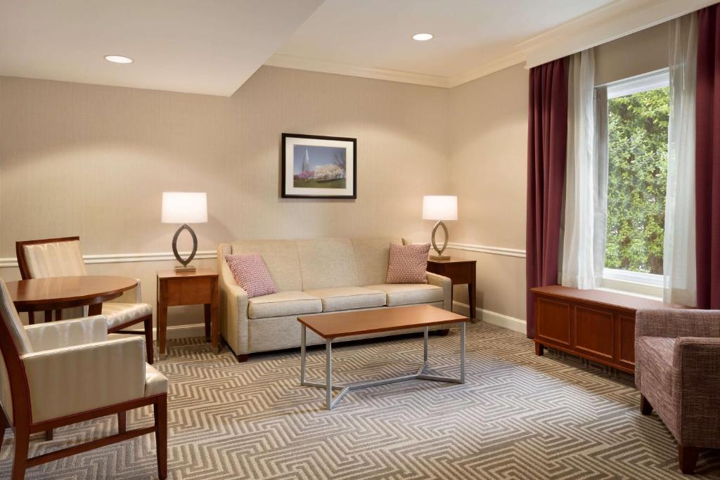 Hilton St. Louis Frontenac - Suite King De Un Dormitorio