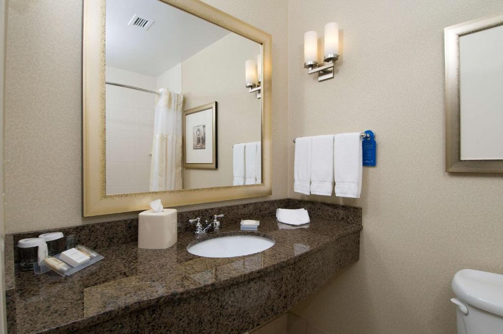 Hilton Garden Inn Mount Holly/Westampton photo
