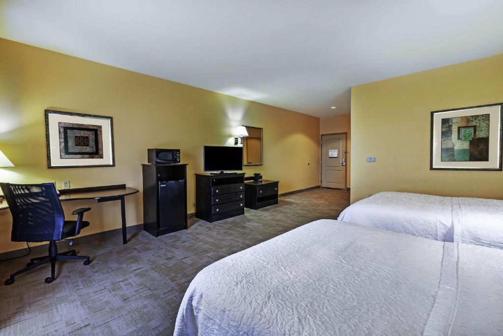 Hampton Inn & Suites Owasso photo