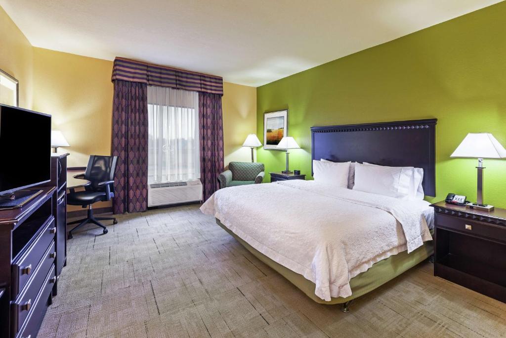 Hampton Inn & Suites Owasso photo