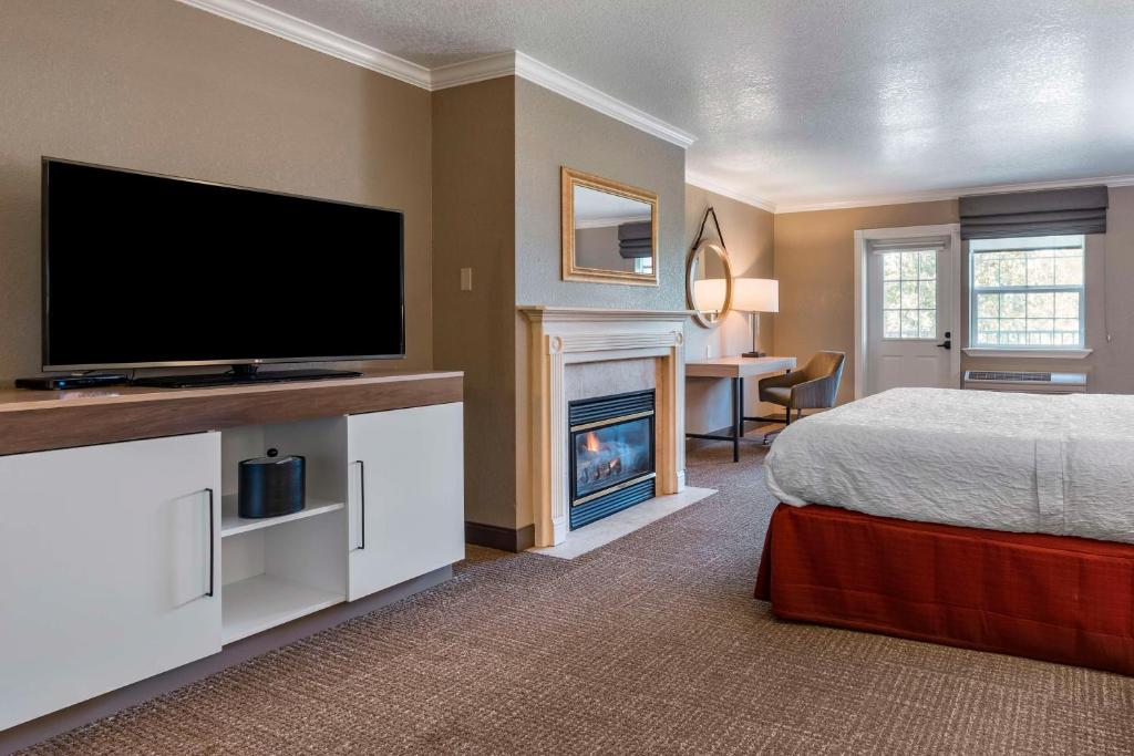Hampton Inn Ukiah - Camera King Con Vista Città - Non Fumatori