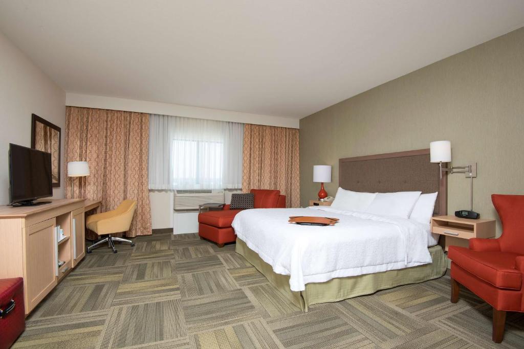 Hampton Inn Kalamazoo photo