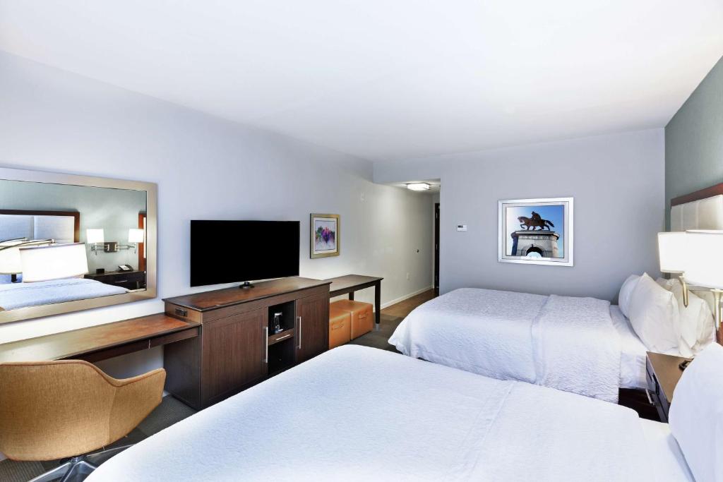 Hampton Inn & Suites Houston North IAH, TX - Habitación Con 2 Camas Grandes - No Fumadores
