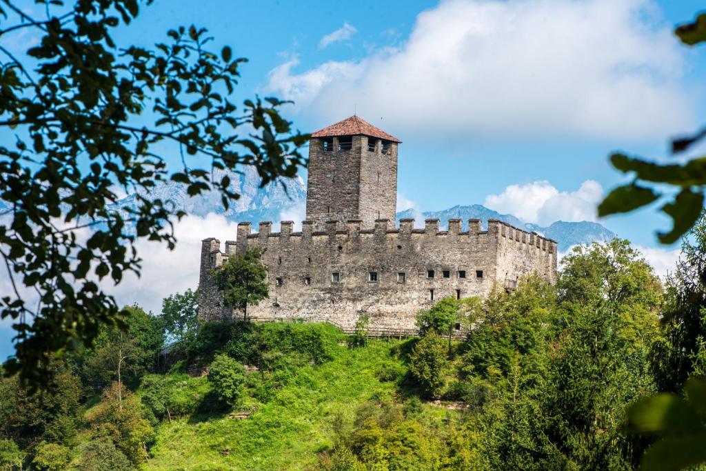 Foto dalla galleria di Castello di Zumelle a Mel