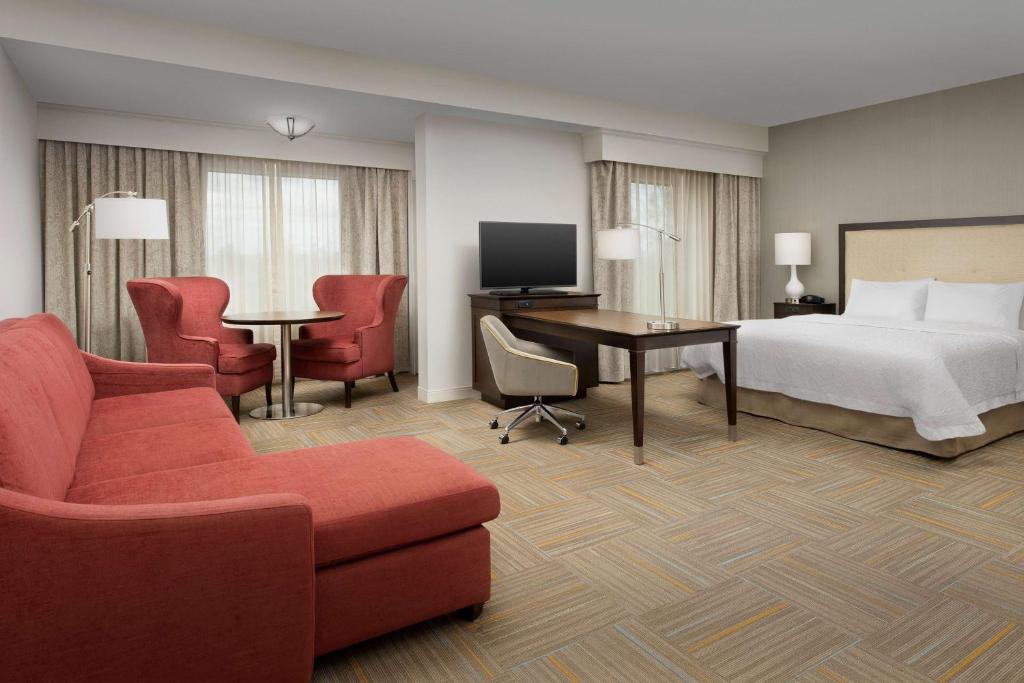 TV a/nebo společenská místnost v ubytování Hampton Inn & Suites Phoenix/Tempe