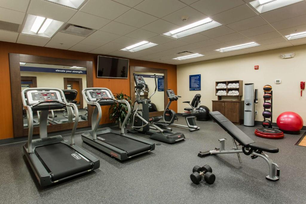 Hampton Inn & Suites - Knoxville Papermill Drive, TN photo