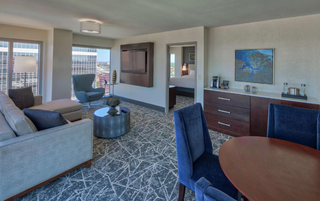 Hilton Norfolk The Main - 