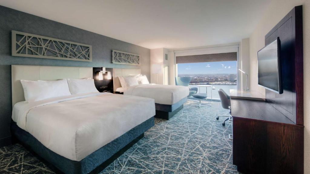 Hilton Norfolk The Main - 