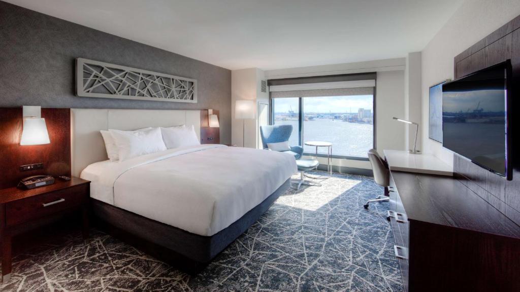 Hilton Norfolk The Main - 