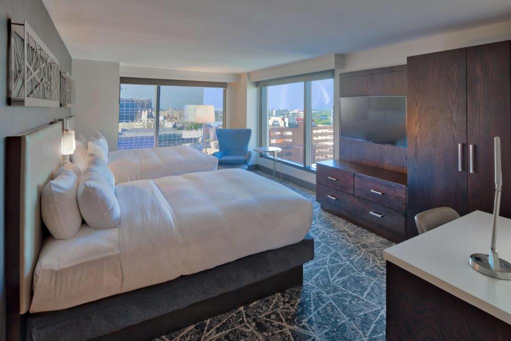 Hilton Norfolk The Main - 