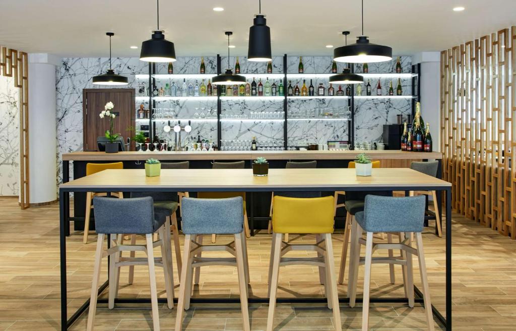 Hilton Garden Inn Brussels City Centre - Resim 12