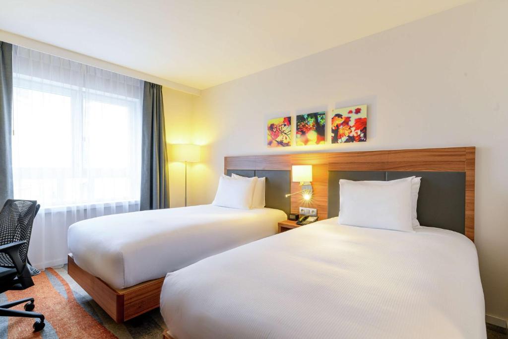 Hilton Garden Inn Brussels City Centre - Resim 21