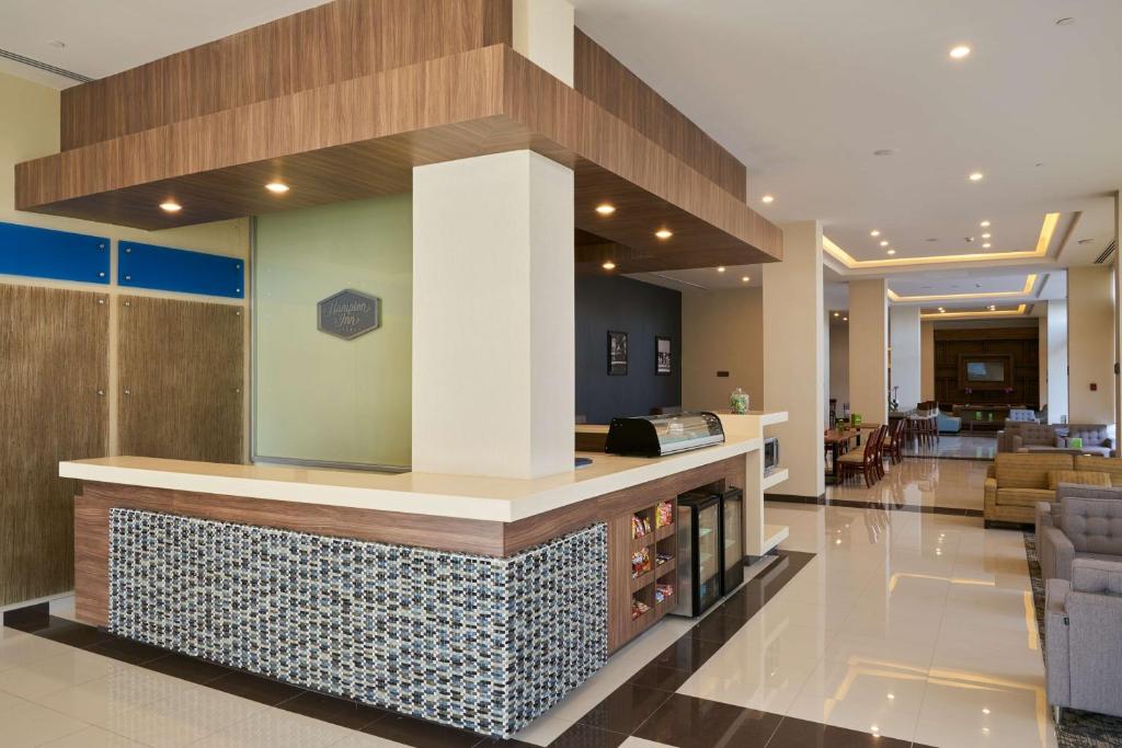 Posezení v ubytování Hampton Inn by Hilton Irapuato