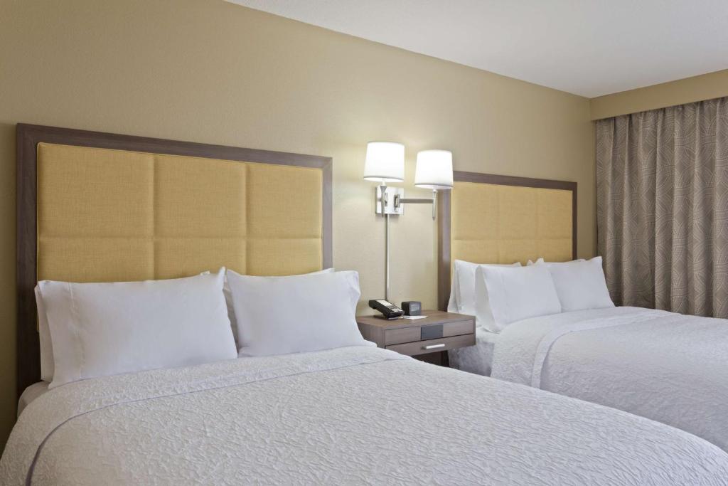 Hampton Inn Sault Ste Marie, MI - Chambre Queen Avec 2 Lits Queen-Size (4 Adultes)