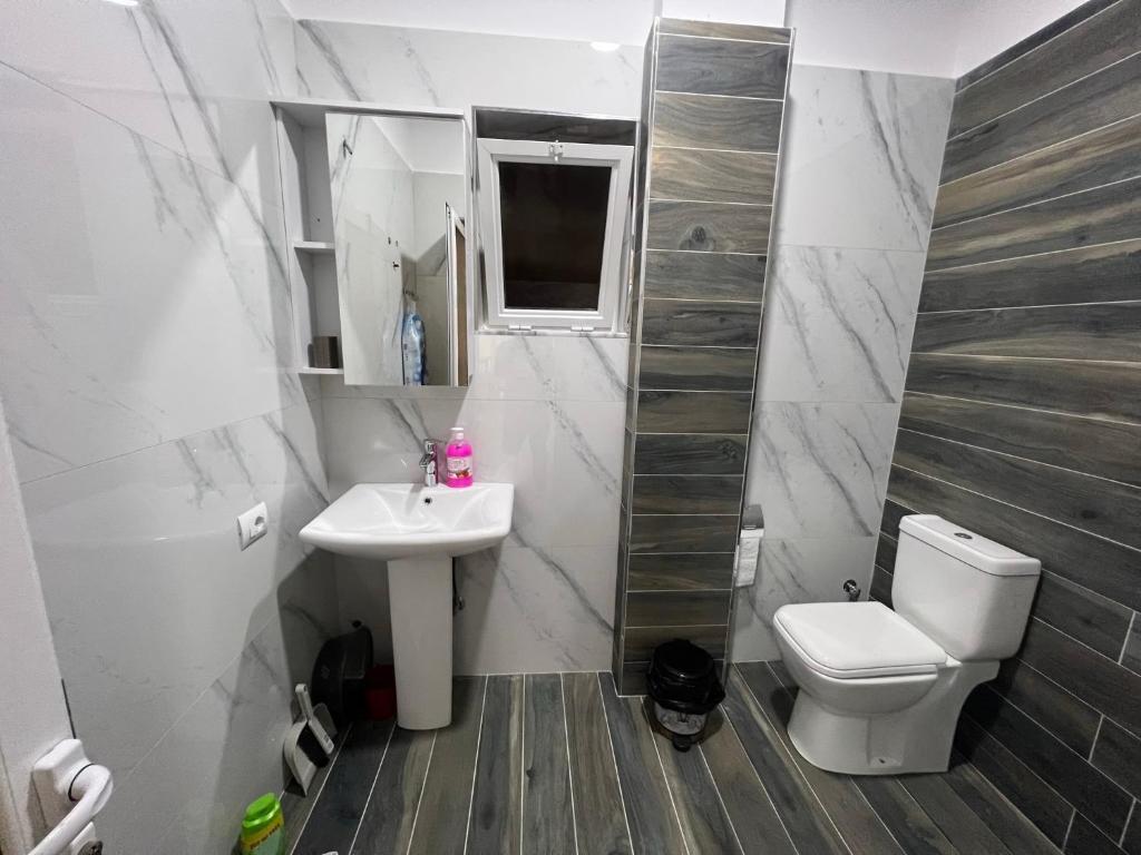 Ledio guest house - Image 3