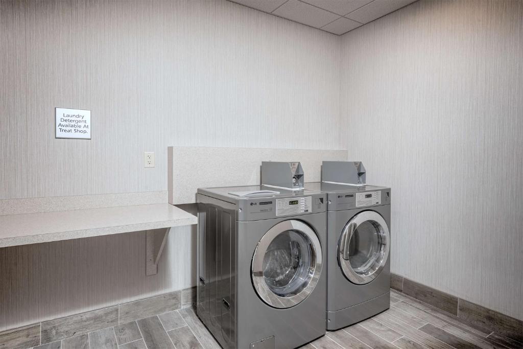 Hampton Inn Boston - Westborough photo