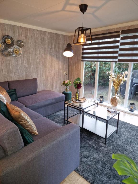 Posezení v ubytování Chalet in Putten
