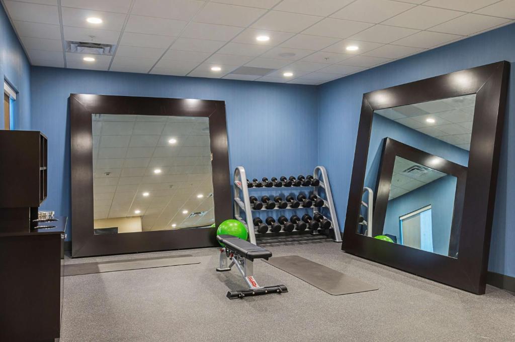 Hampton Inn & Suites Colleyville DFW Airport West photo
