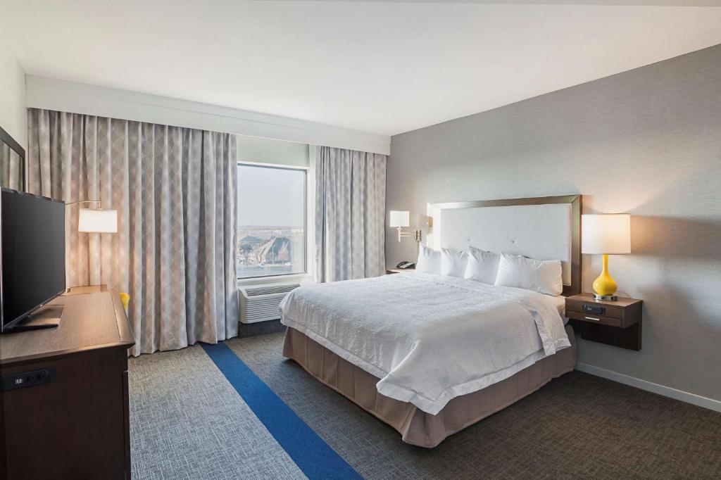 Hampton Inn & Suites Colleyville DFW Airport West photo