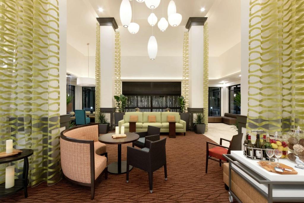 Hilton Garden Inn Medford photo