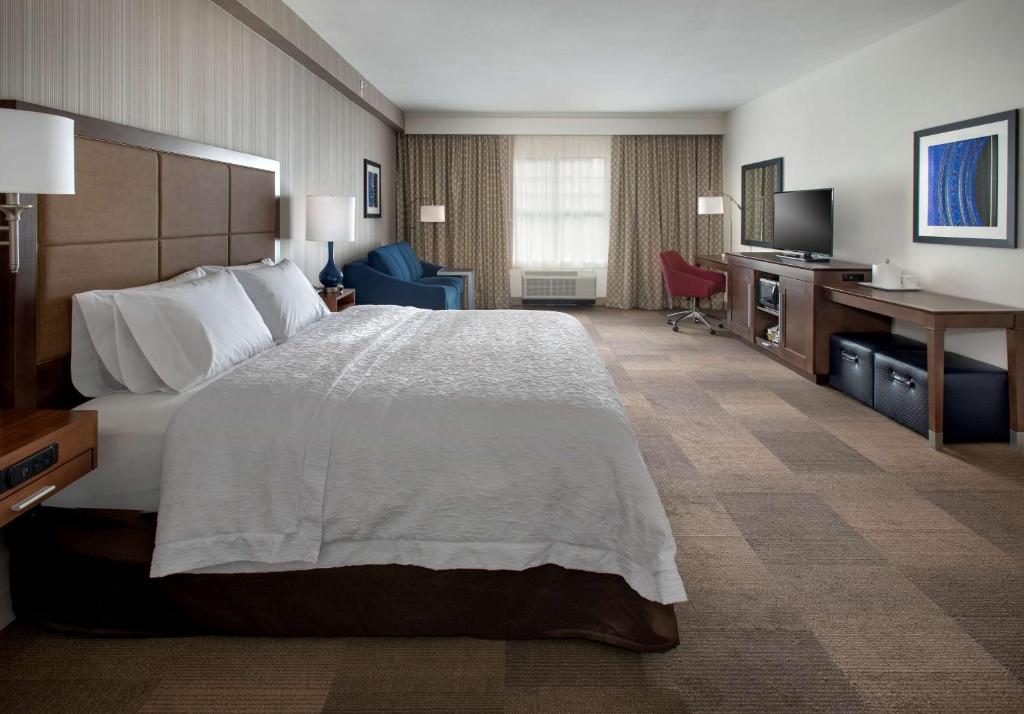 Hampton Inn by Hilton New Paltz, NY - Habitación King - Acceso A La Audición / No Fumadores