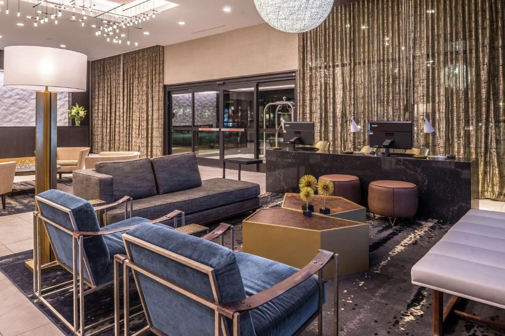 Doubletree By Hilton Lafayette East photo