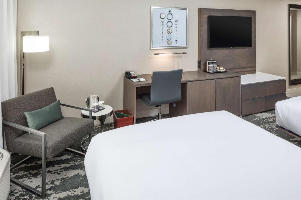 DoubleTree by Hilton Boston Logan Airport Chelsea - 大号床间 - 带两张大号床