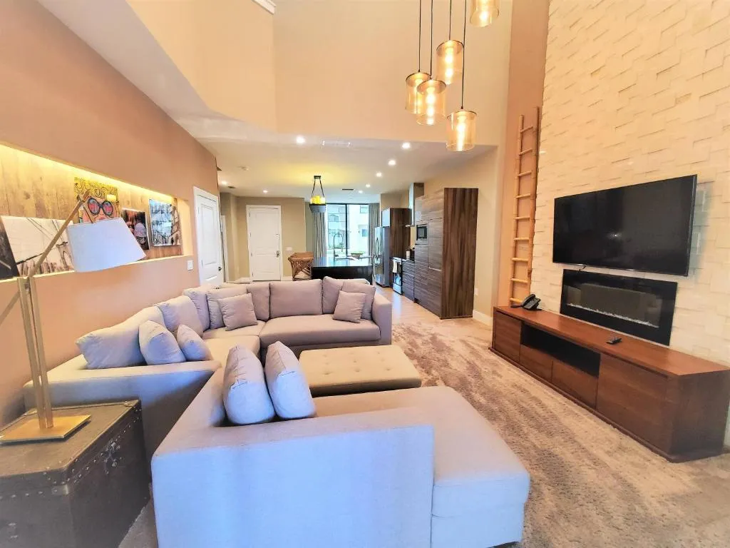 7490 Magic Village new 4 suites near Disney 192