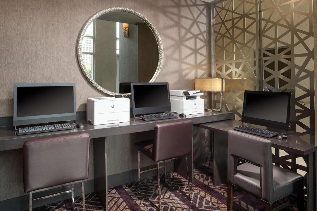 Embassy Suites by Hilton Charlotte Uptown photo