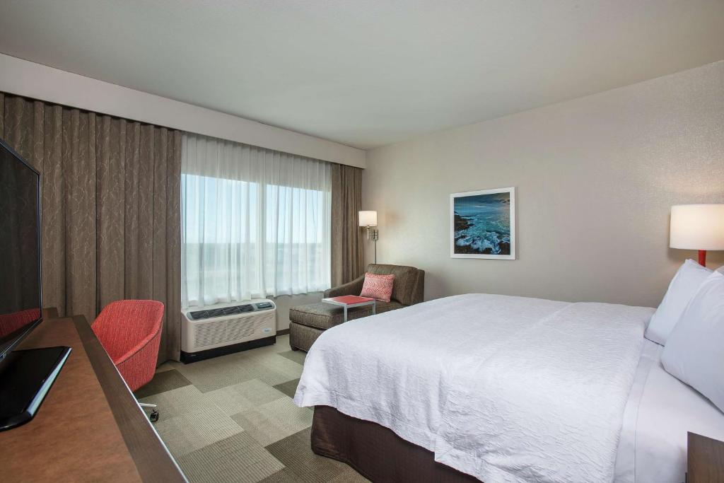 Hampton Inn & Suites Oahu Kapolei - FREE Parking - No Resort Fee - Room Ejecutivo King - No Fumar