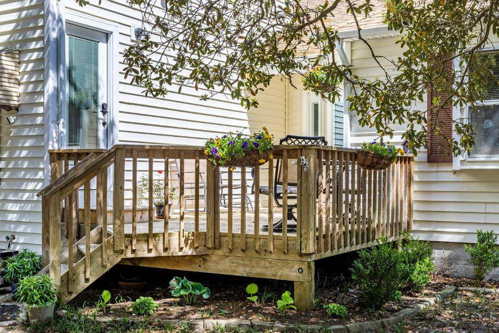 Zahrada ubytování Sea Cave, OBX gem, private studio, couple's nest!