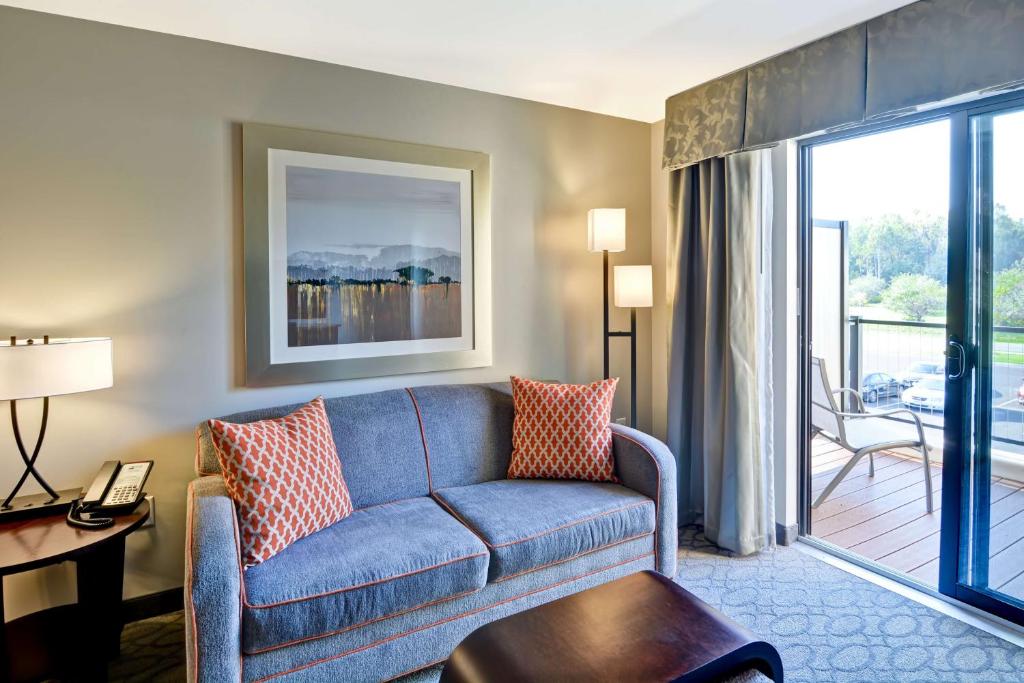 Homewood Suites By Hilton New Hartford Utica - King Suite Met 1 Slaapkamer En Balkon - Rookvrij