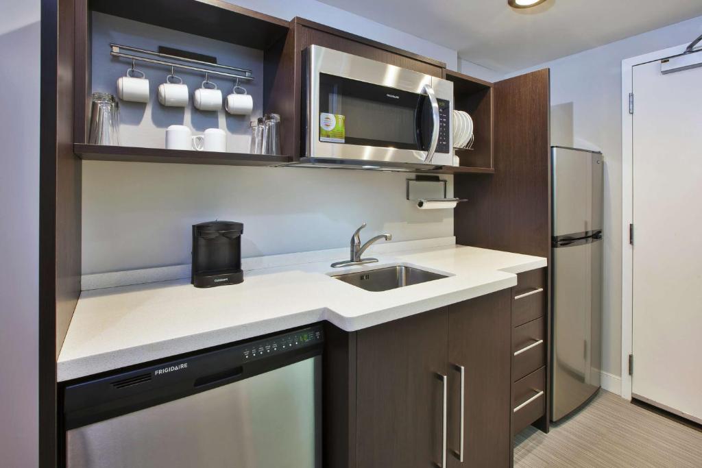Home2 Suites By Hilton Pittsburgh Area Beaver Valley - Suite Estudio Con Cama Extragrande - No Fumadores