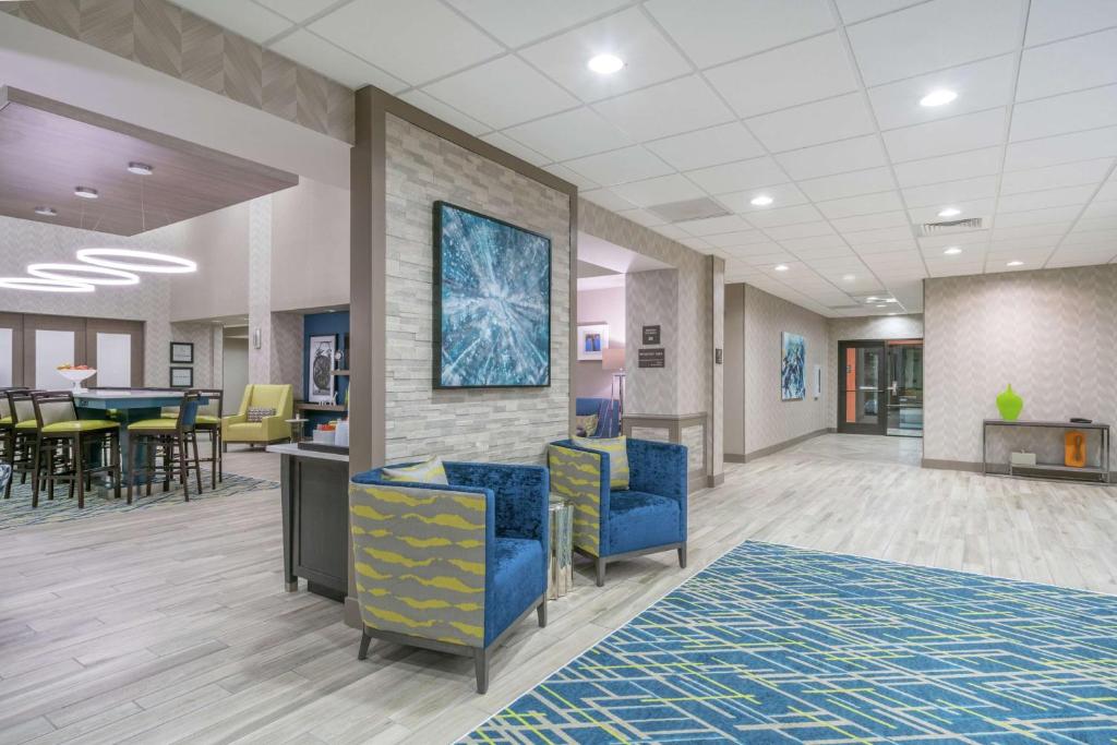 Posezení v ubytování Hampton Inn & Suites Glenarden/Washington DC