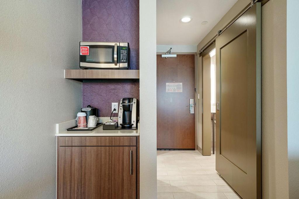 Hilton Garden Inn Edmond/Oklahoma City North photo