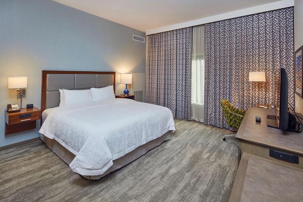 Hampton Inn & Suites Sacramento at CSUS - Chambre Lit King-Size - Non-Fumeurs