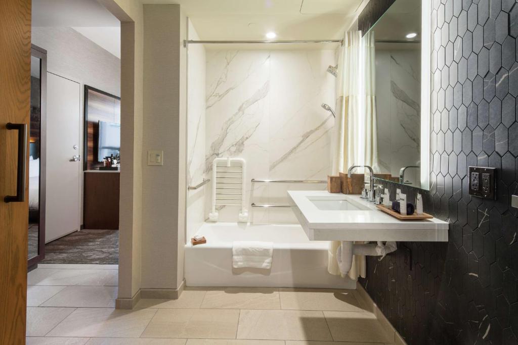The Porter Portland, Curio Collection By Hilton photo