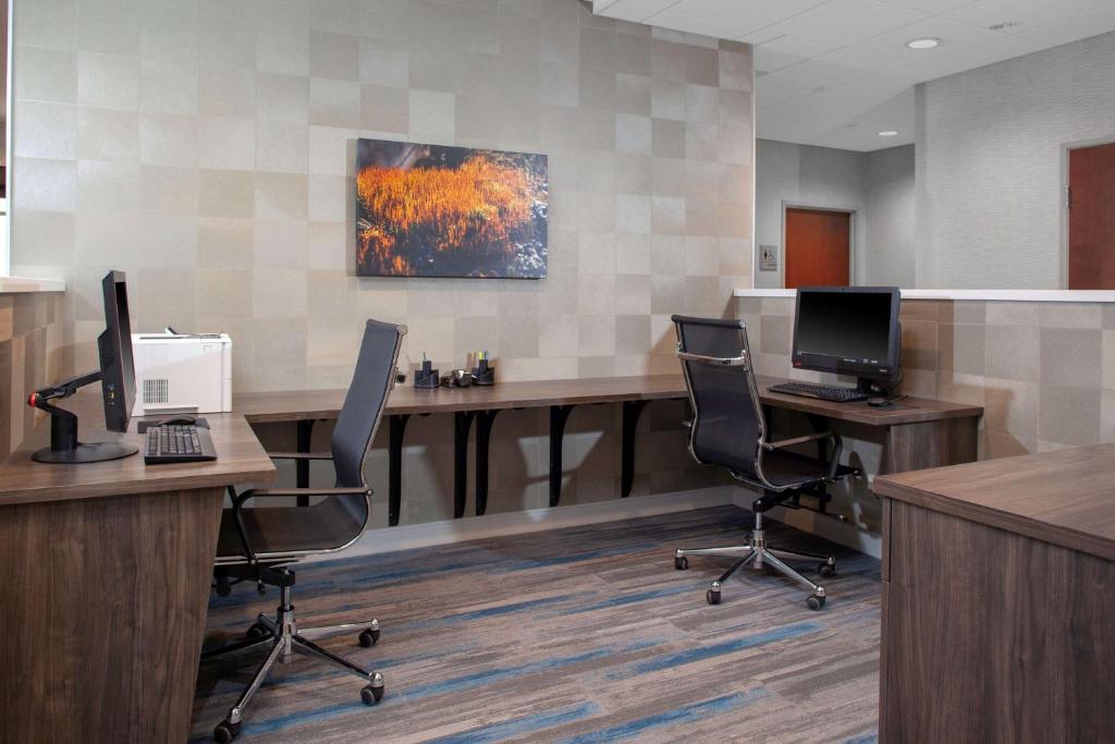 Hampton Inn & Suites Chicago-Burr Ridge photo