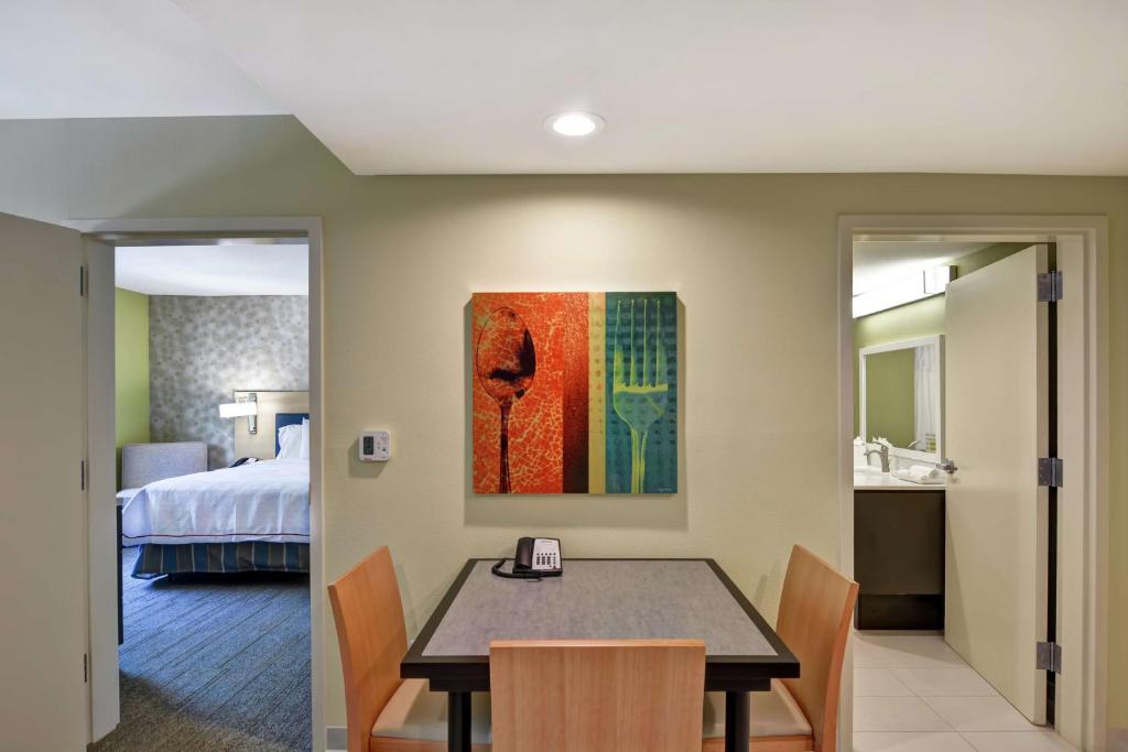 Home2 Suites By Hilton Hilton Head - Queen Suite - Mobility Access/Non-Smoking