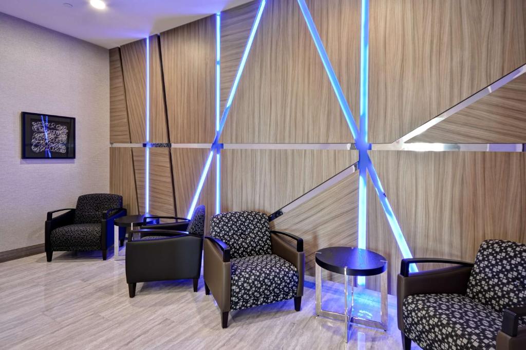 Posezení v ubytování Homewood Suites by Hilton Conroe