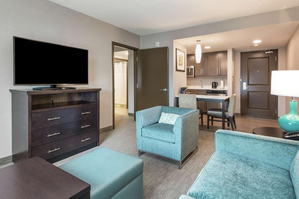 Homewood Suites By Hilton Ottawa Airport - Resim 24