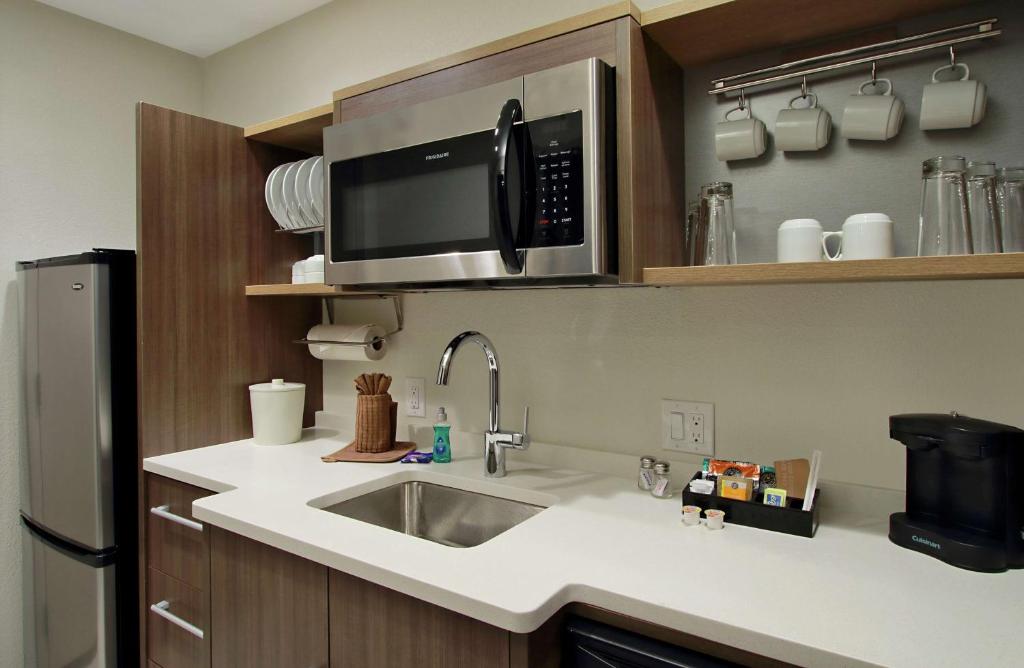 Home2 Suites by Hilton Mobile I-65 Government Boulevard - King Studio Suite - Mobiliteitstoegang/niet -roken
