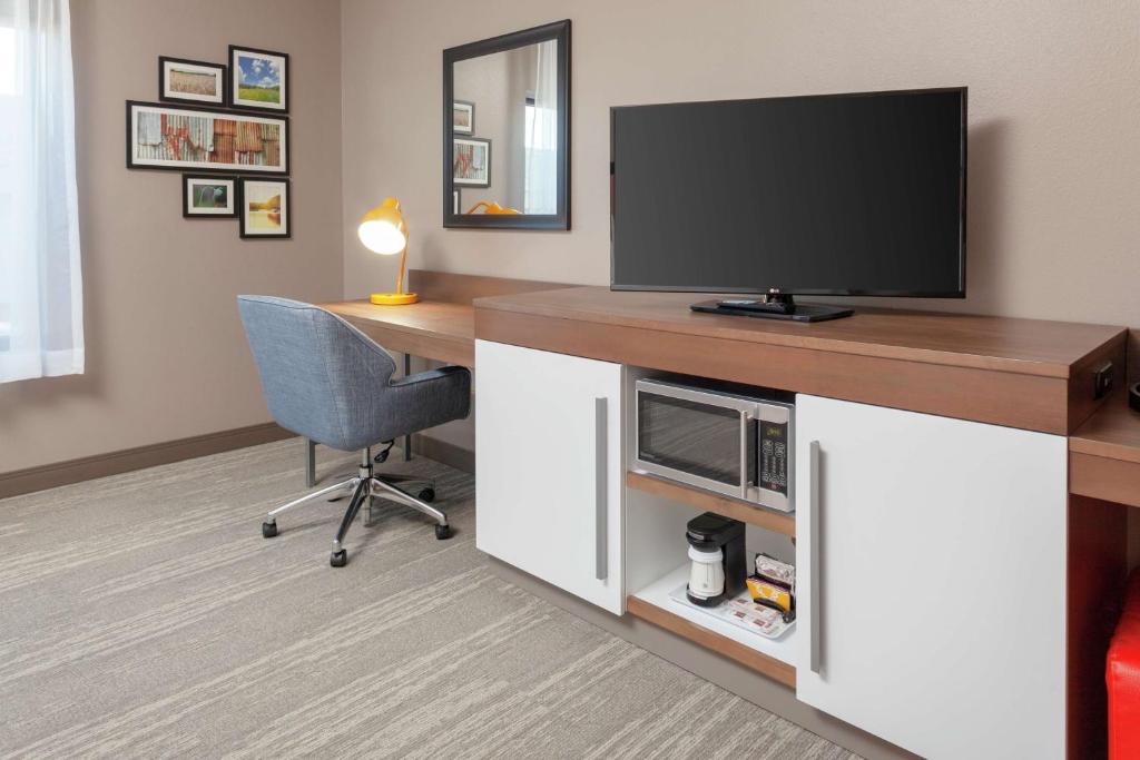 Hampton Inn & Suites Overland Park South - Habitación King