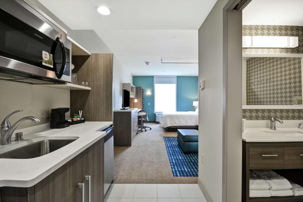 Home2 Suites By Hilton Plymouth Minneapolis photo