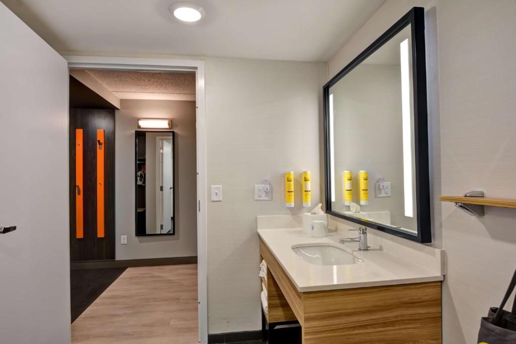 Fotografie z fotogalerie ubytování Tru by Hilton Syracuse North Airport Area v destinaci Liverpool