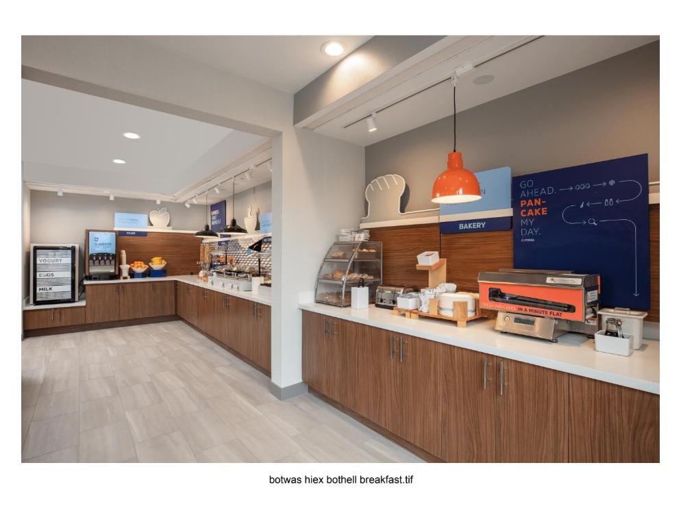 Kuchyň nebo kuchyňský kout v ubytování Holiday Inn Express Bothell by IHG