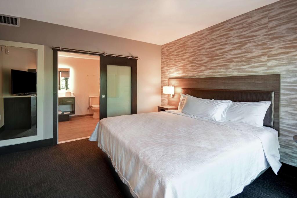 Home2 Suites by Hilton Los Angeles Montebello - 