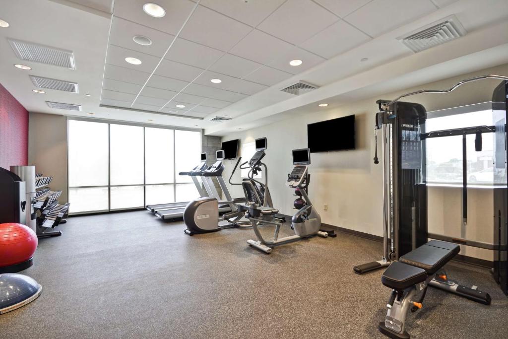 Home2 Suites By Hilton Portland Airport photo