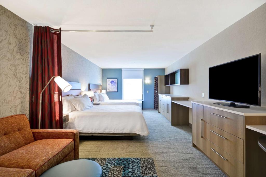 Home2 Suites By Hilton Portland Airport photo