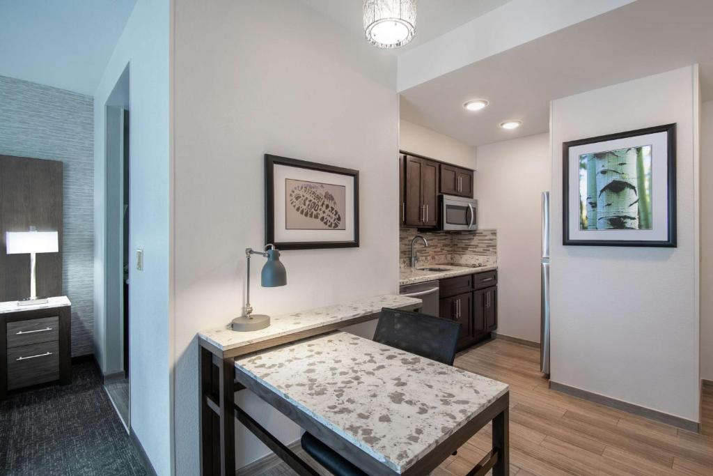 Homewood Suites By Hilton Steamboat Springs - Studiosuite Met Kingsize Bed - Niet-Rokers
